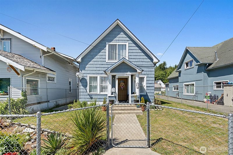 3rd image of 419 Karr Avenue