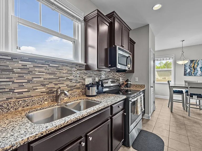 112 Moss Creek Dr — Photo 12
