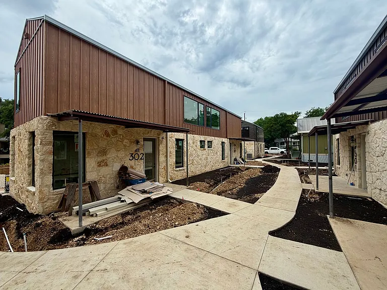 Modern Luxury in San Marcos' Premier Courtyard Community Now Leasing! — Photo 43