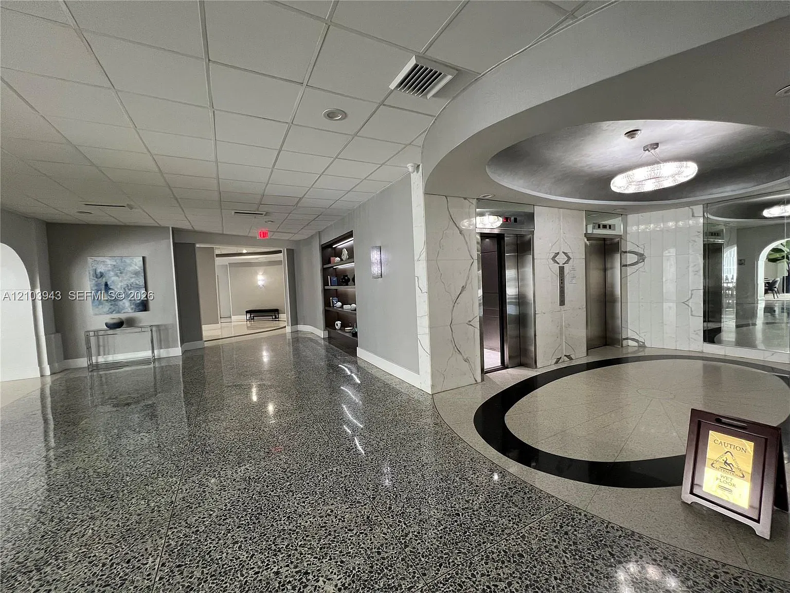 Parker Tower Condo — Photo 4