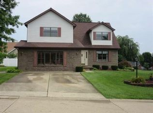 83 Cherokee Ln, Hurricane, WV 25526