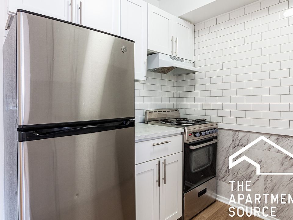 1st image of 441 W Barry Ave APT 525