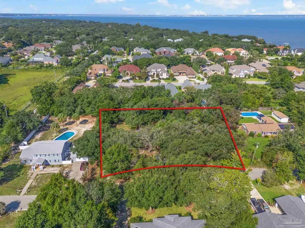 1311 Windsor Park Rd, Gulf Breeze, FL 32563