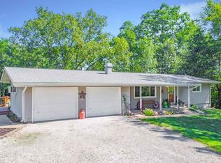 300 Grebner Rd, Metamora, IL 61548