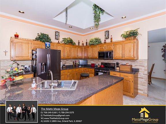 5th image of 7725 Brookside Glen Dr