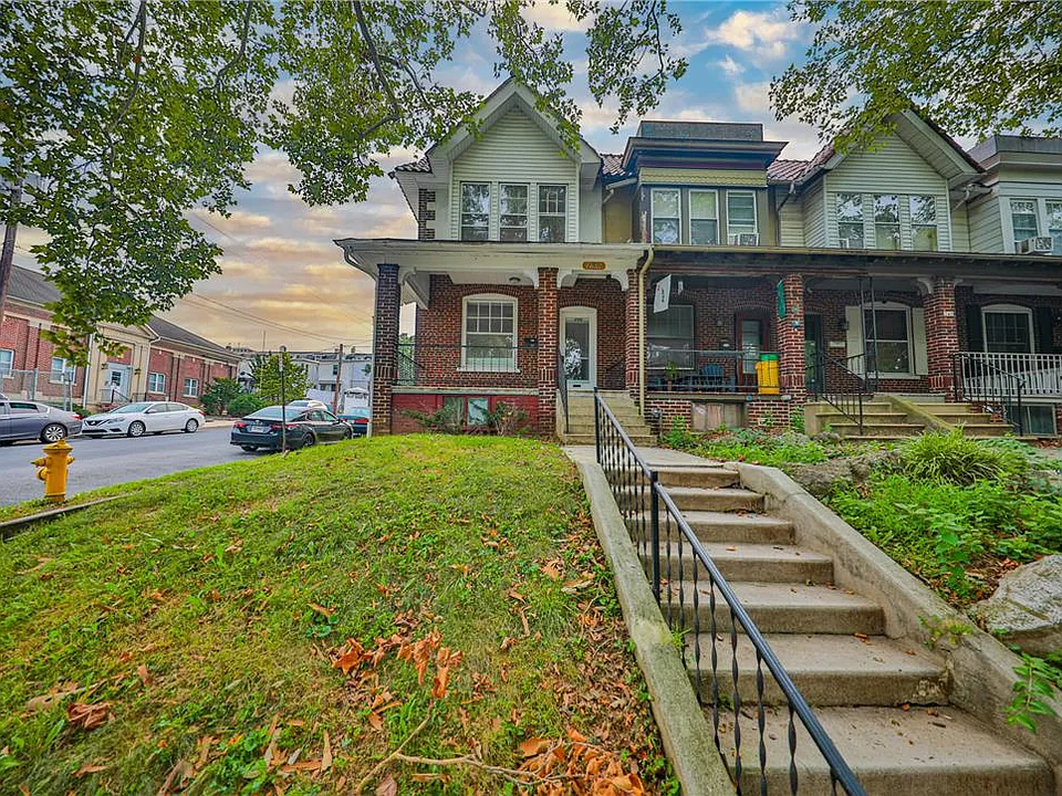 250 S 13th St