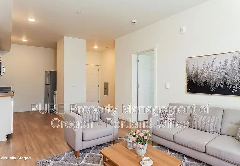 Halsey Crossing Apartments — Photo 42