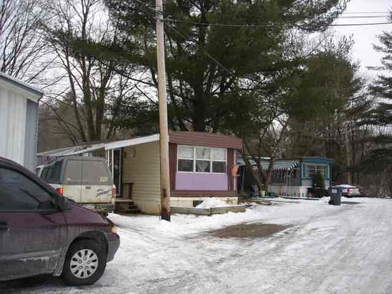 4th image of 61 S MAIN Street