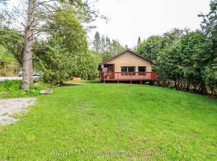 300 Albin Rd, Tay, ON L0K 1S0