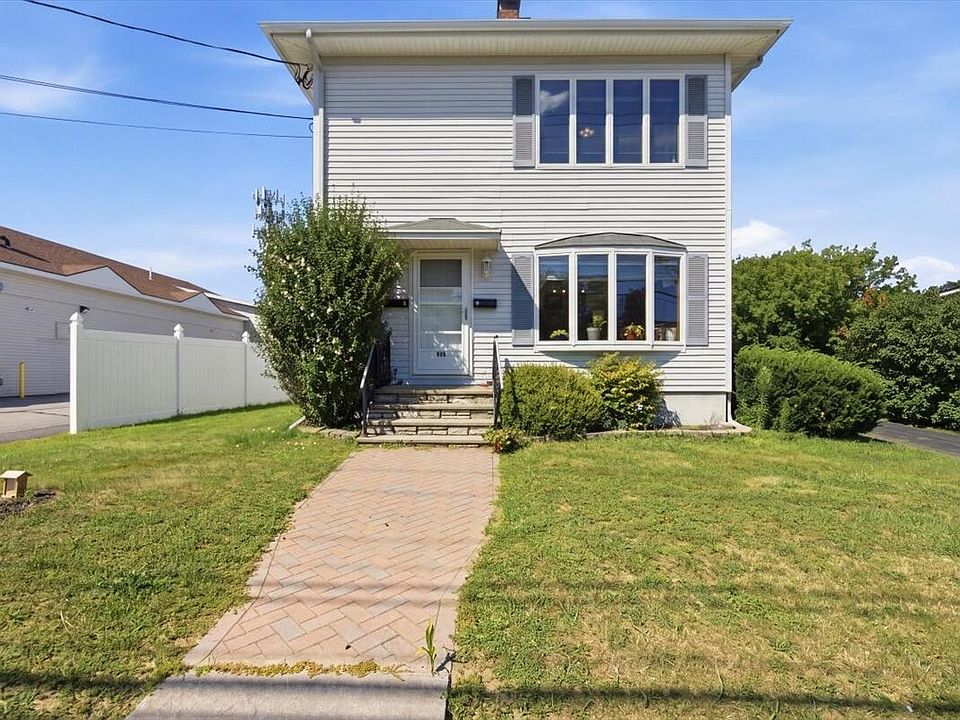 1st image of 986 Sabattus Street