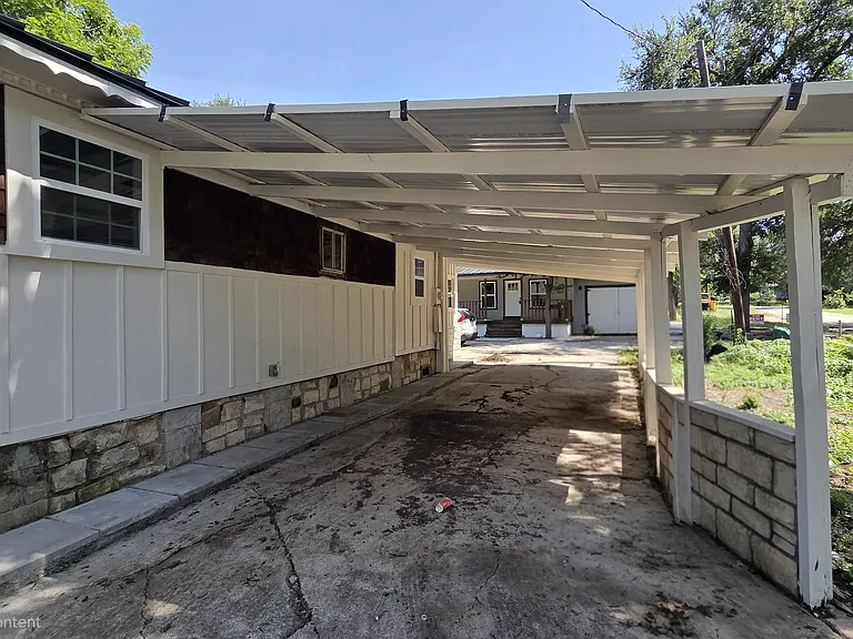300 Kegley St — Photo 5