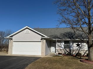 633 Park View St #633, Pecatonica, IL 61063