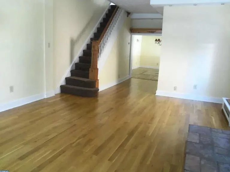 3960 Terrace St — Photo 3