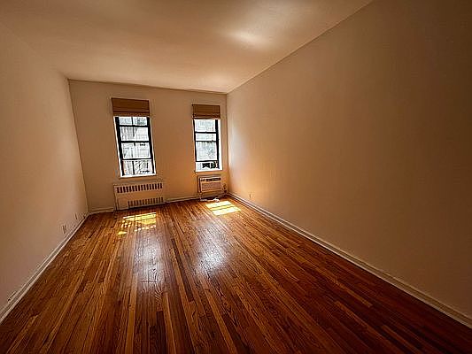 1st image of 418 E 88th St APT 2D