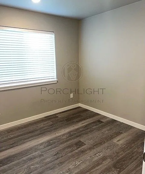 1808 Eastgate Loop #101 — Photo 8