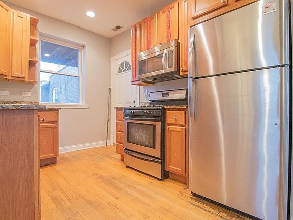 4th image of 4402 W Parker Ave #3