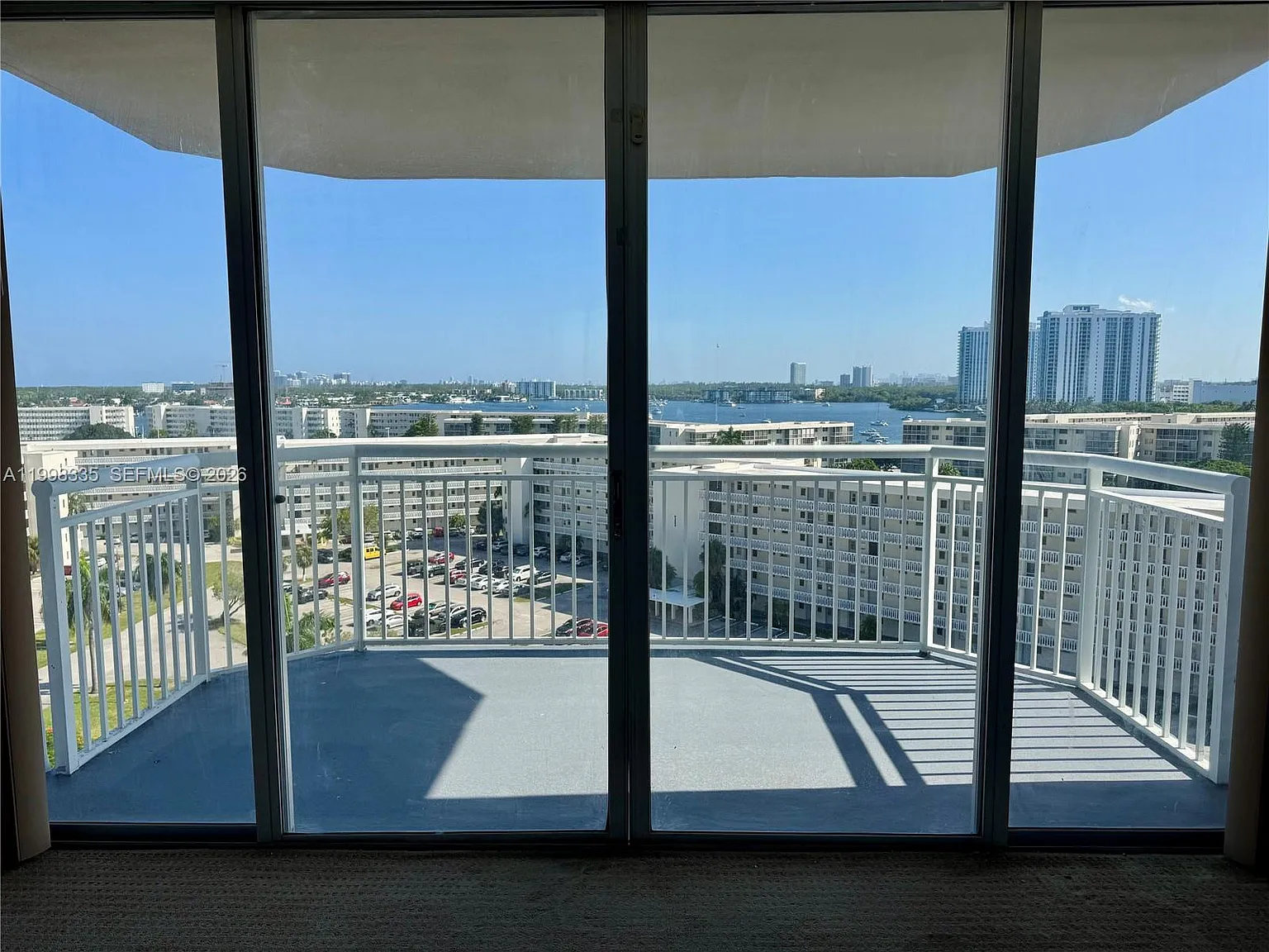 Del Prado — Photo 2