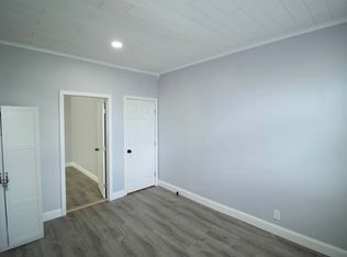 609 Fairview Ave #3R, Ridgewood, NY 11385