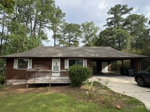 295 Spring Lake Dr, Pinehurst, NC 28374