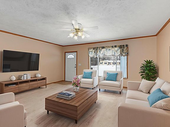 4th image of 37710 Herman St