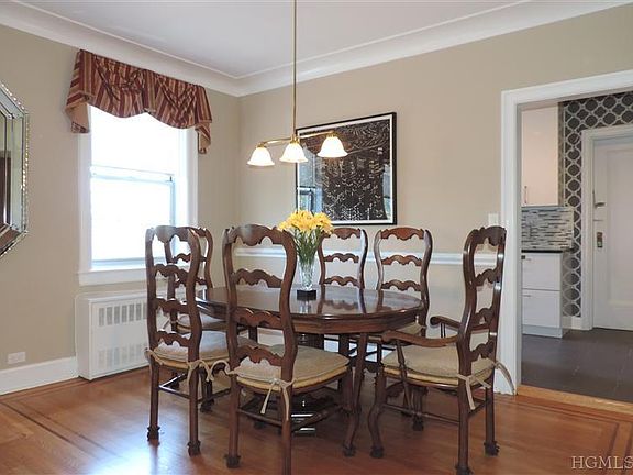 5th image of 16 N Chatsworth Ave
