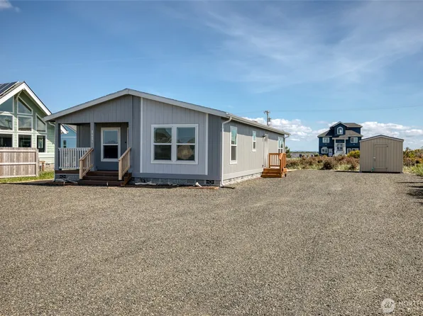 1414 Storm King Avenue SW, Ocean Shores, WA 98569