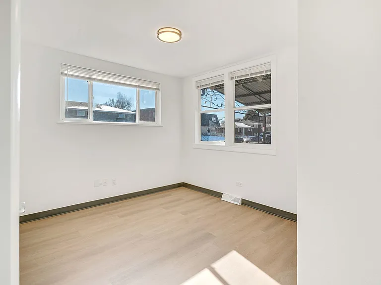 4851 W 11th Ave — Photo 22