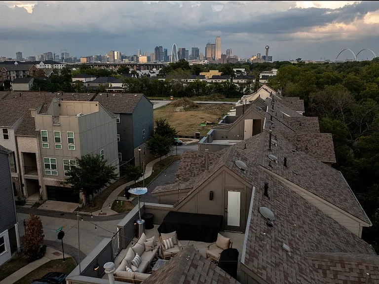 1450 Elevado Dr — Photo 11
