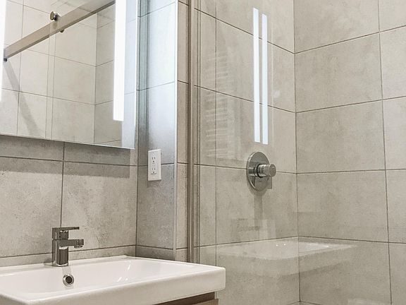 3rd image of 79 N Henry St APT 01