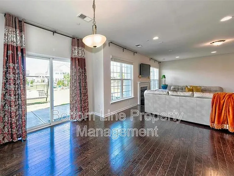 9576 Herringbone Ln NW — Photo 5