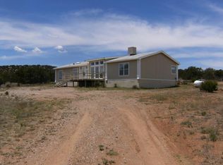 22 Phillips Rd, Moriarty, NM 87035