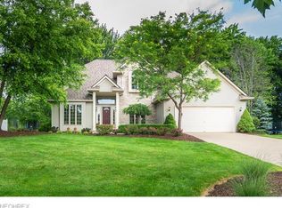 3220 Foxwood Dr, North Royalton, OH