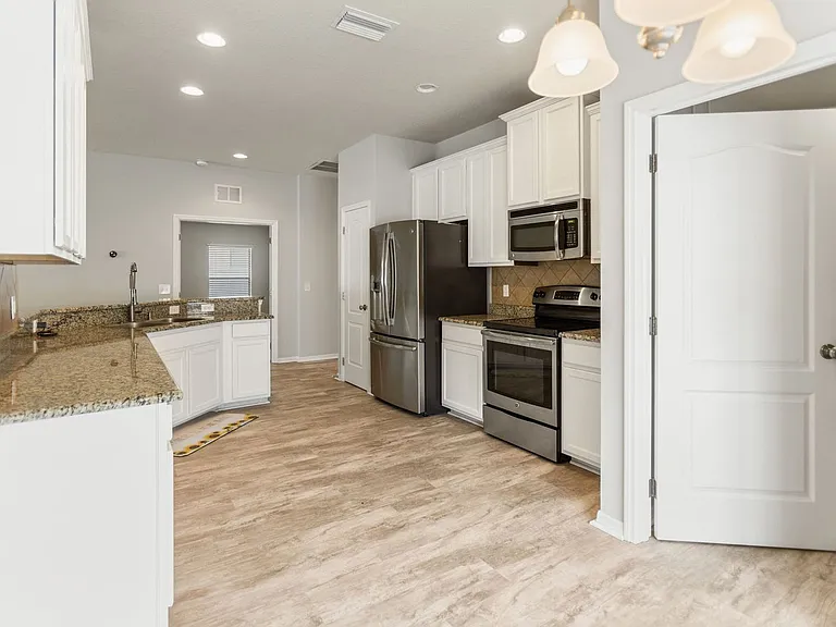 6601 Boulder Run Loop — Photo 11