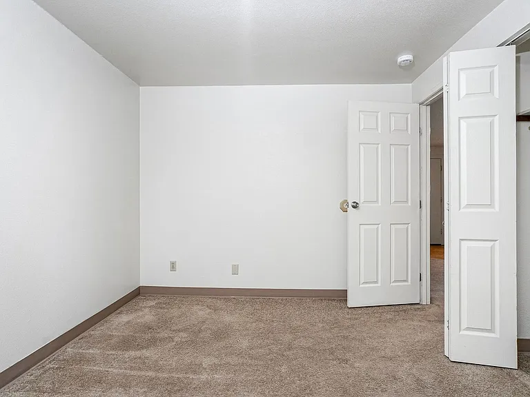 286-Maple Square Apartments — Photo 12