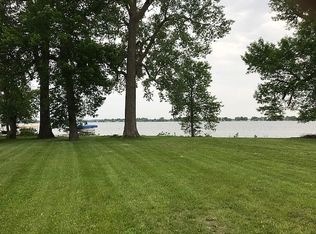 370 Sunset Dr, Lake View, IA 51450