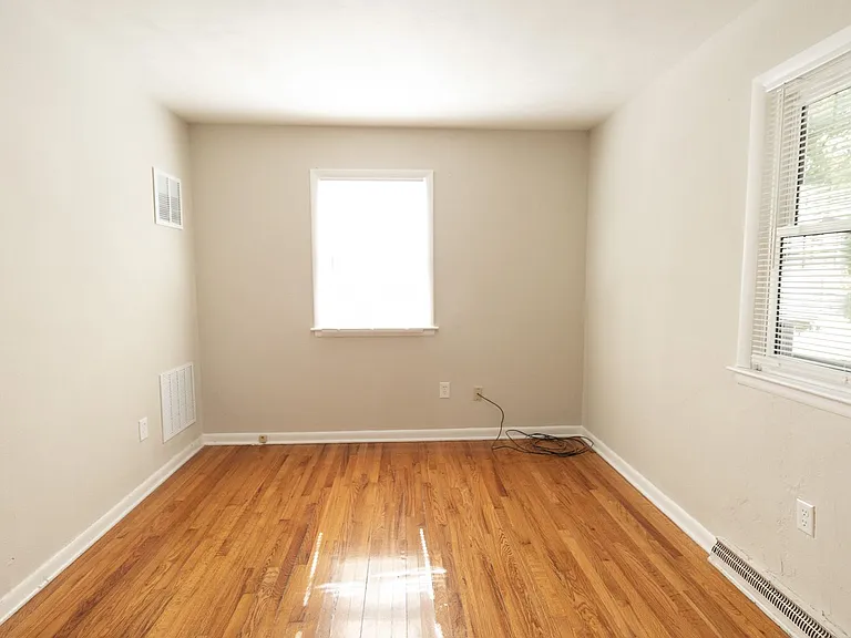 2804 Isherwood Dr — Photo 11