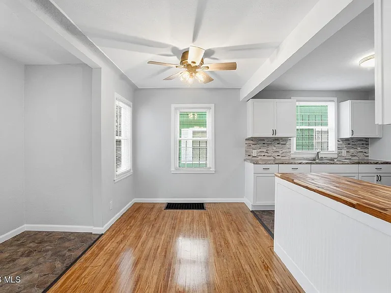 724 Brookley Blvd — Photo 7