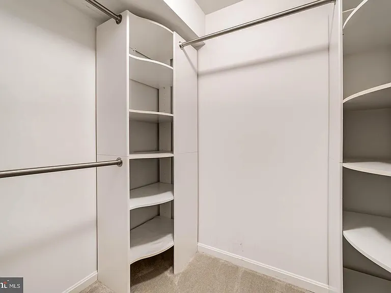 7208 Burton Hill Ct — Photo 16