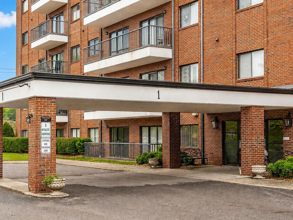 1st image of 200 Sanders Ferry Rd APT 1303