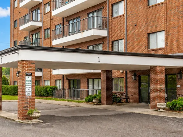 200 Sanders Ferry Rd APT 1303, Hendersonville, TN 37075