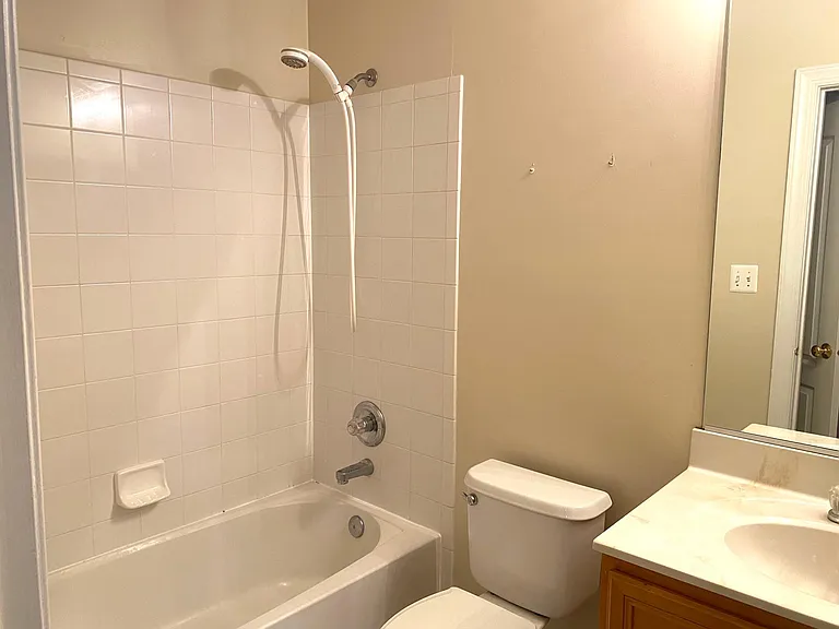 22106 Havenworth Ln — Photo 20