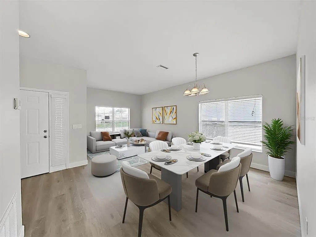 4 bed, 2.0 bath, 1938 sqft, $2,345 — Photo 3