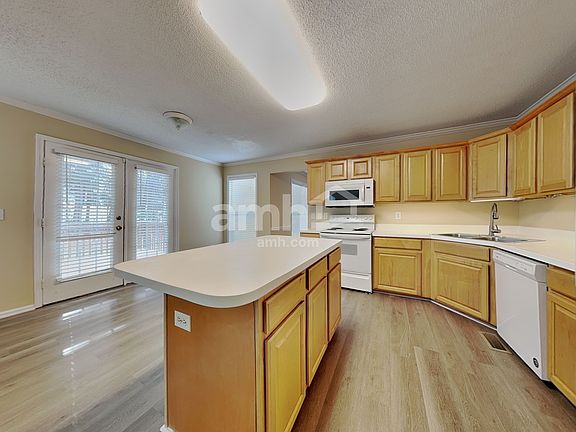 3rd image of 6613 Ivy Stone Dr