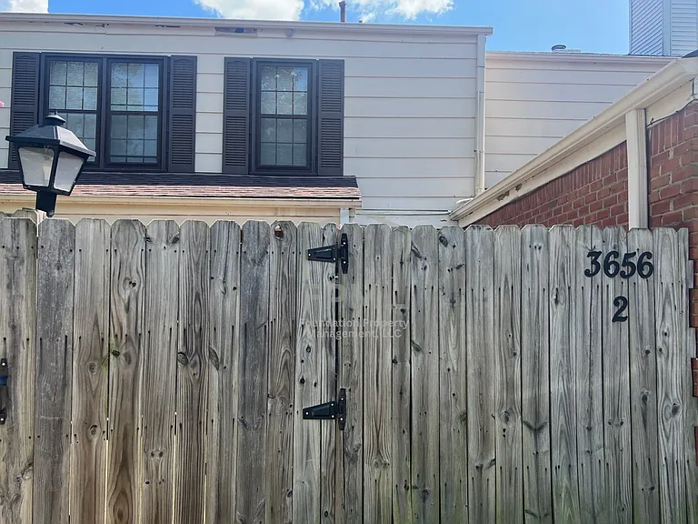 3656 Haughton Ln #1 — Photo 1