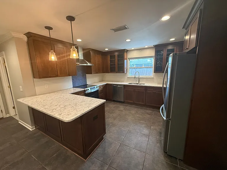 2374 Stafford Dr — Photo 22