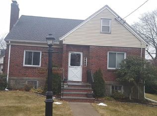 127 Clapp St, Milton, MA 02186