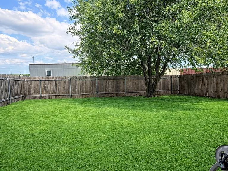 12821 Oxford Vineyard Ln — Photo 31