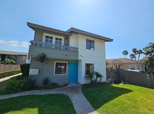 3 bedrooms 2 bath duplex apartment w/ hookups., San Diego, CA 92109