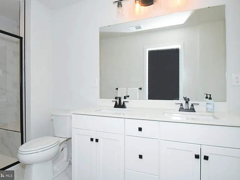 500 Sterling Dr — Photo 30