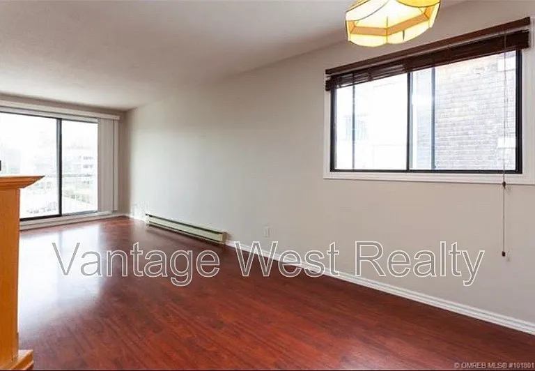 625 Rowcliffe Ave #202 — Photo 6